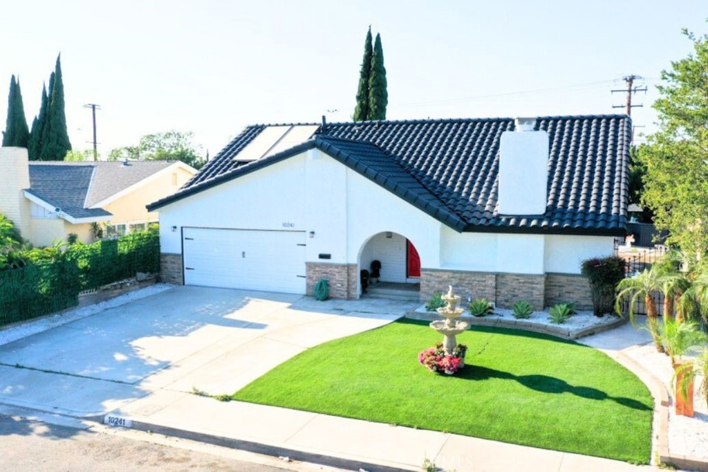 10241 Bellehurst Ave